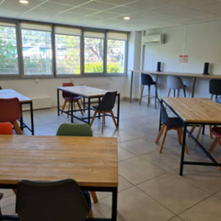 Bureau privé 8 m² 1 poste Coworking Avenue du Douard Aubagne 13400 - photo 13